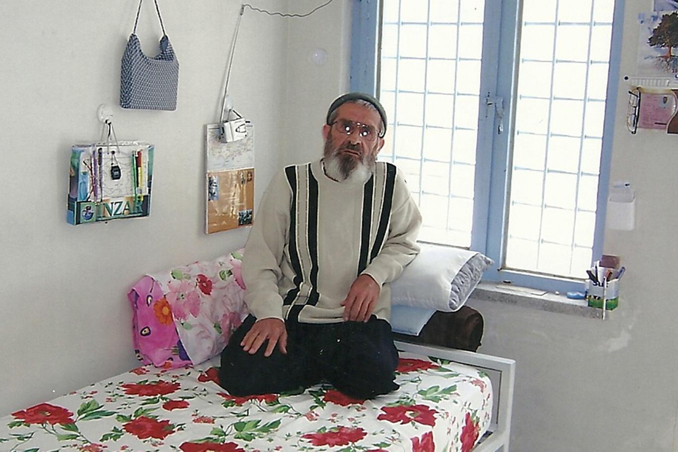 70 yaşındaki hasta mahkûm Mehmet Emin Alpsoy ameliyata alındı 70 yaşındaki hasta mahkûm Mehmet Emin Alpsoy ameliyata alındı